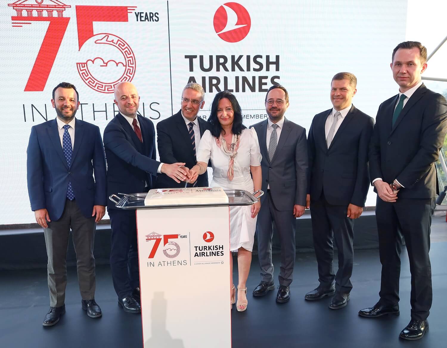 75 χρόνια στην Αθήνα η Turkish Airlines