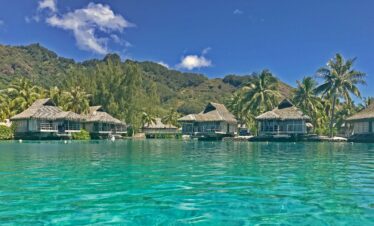 Μπόρα Μπόρα