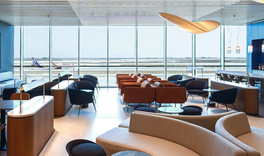 H AEGEAN καλωσορίζει τους επιβάτες της στο νέο Business Lounge στο αεροδρόμιο της Λάρνακας