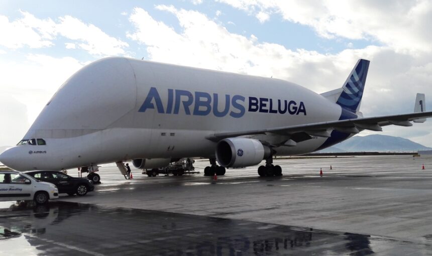 To Airbus Beluga προσγειώθηκε στην Αγγλία