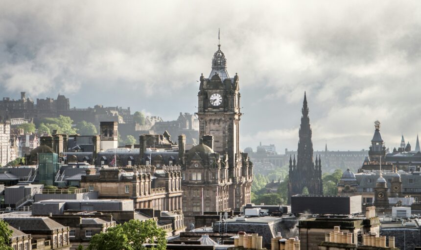 Εδιμβούργο: Η πιο μαγευτική πόλη του Ηνωμένου Βασιλείου