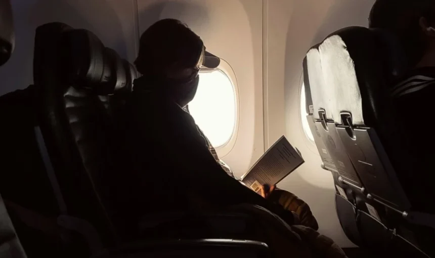 Window seat χωρίς θέα; Ποιες θέσεις στο αεροπλάνο πρέπει να αποφύγετε;