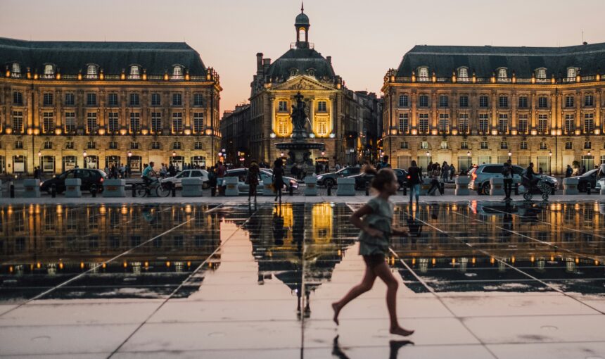 Μπορντό: Η Πόλη των Αμπελώνων και της Γαλλικής Αιωνιότητας