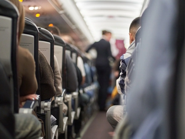 Πόσο καθαρός είναι τελικά ο αέρας στο εσωτερικό των αεροσκαφών