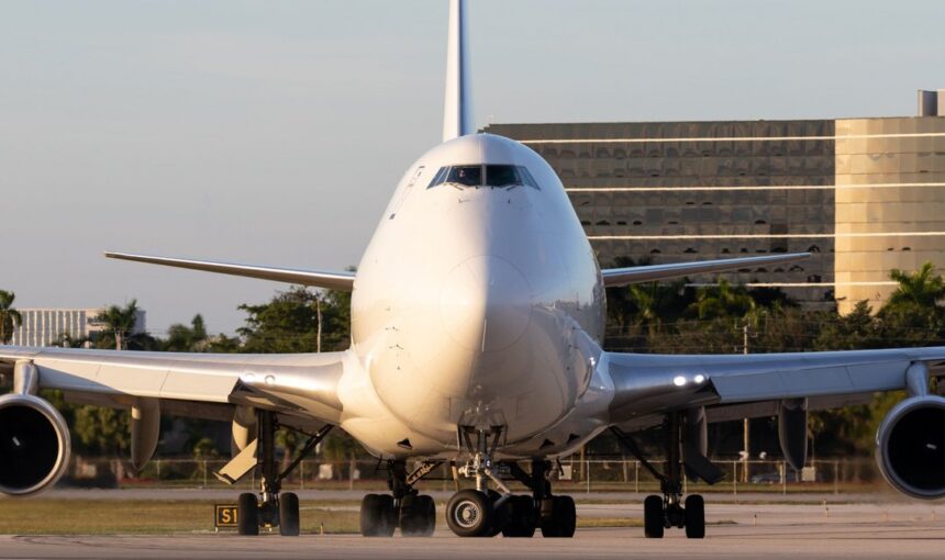 Το ιδιωτικό Boeing 747 του εμίρη για… μεταφορά αλόγων