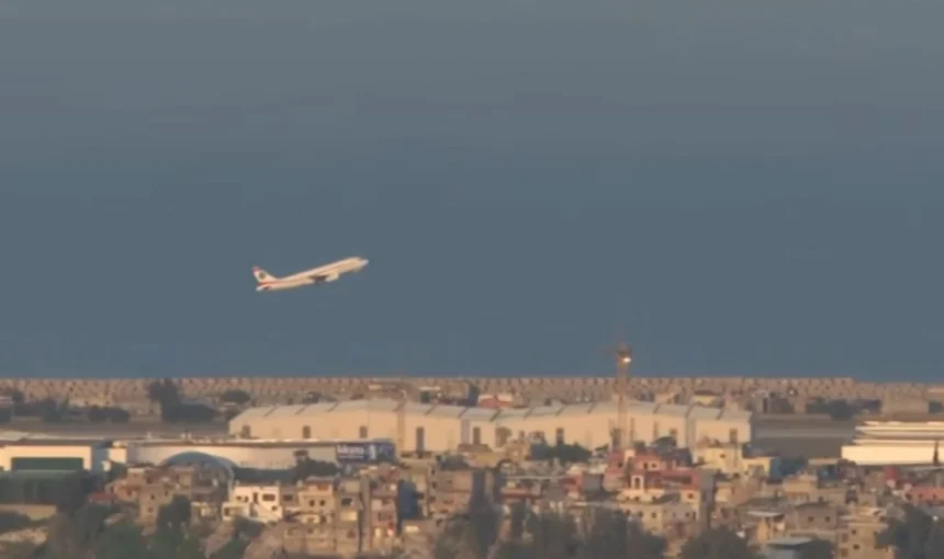 Βηρυτός: Επιβατικό αεροσκάφος απογειώνεται εν μέσω εκρήξεων