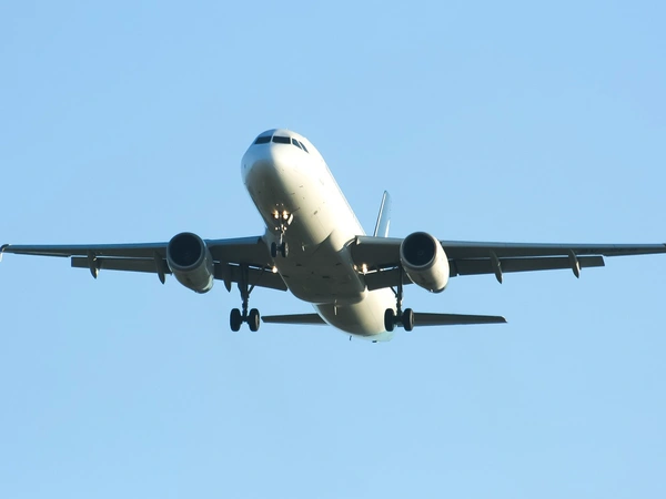 Πόσο κοστίζει να επιστρέψεις στην Ελλάδα με λιαρ τζετ από τη Μέση Ανατολή