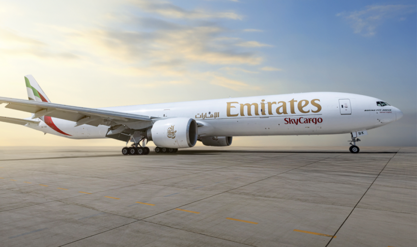 Η Emirates SkyCargo ενισχύει τον στόλο της με το πρώτο Boeing 777-300ERSF